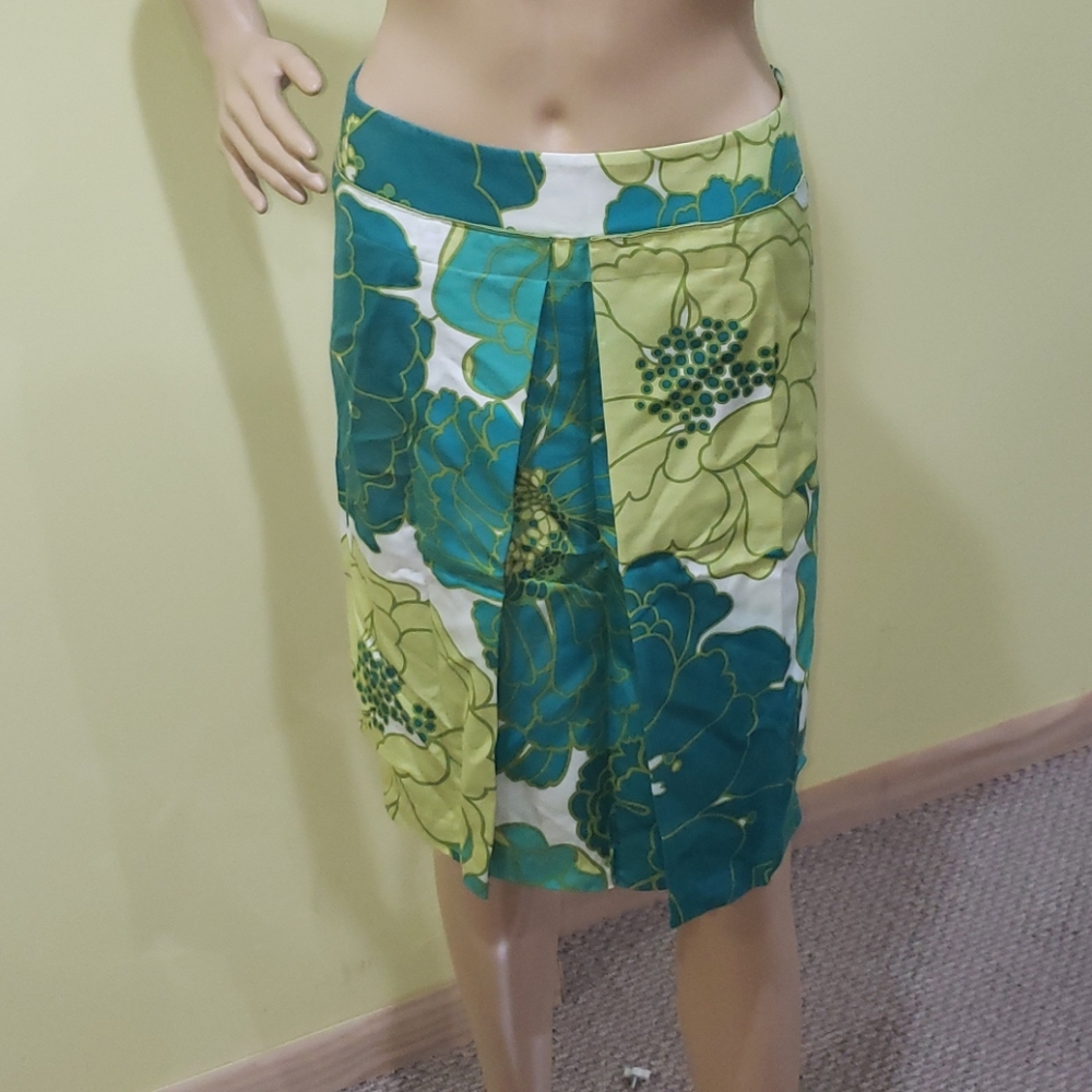 NwT size 12 multicolor green floral skirt